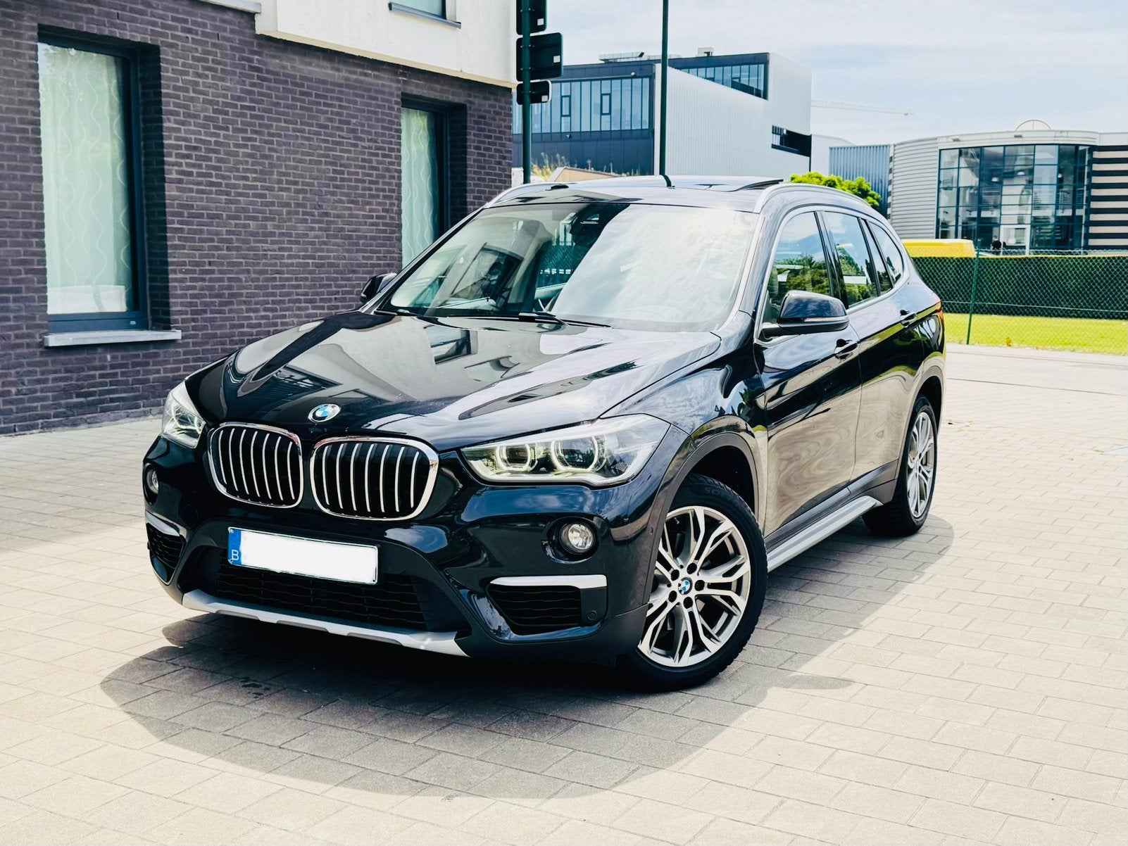BMW X1 Sdrive 1.8i Automatique Essence, Autos, BMW, Achat, Entreprise, Entretenue par le concessionnaire, Automatique