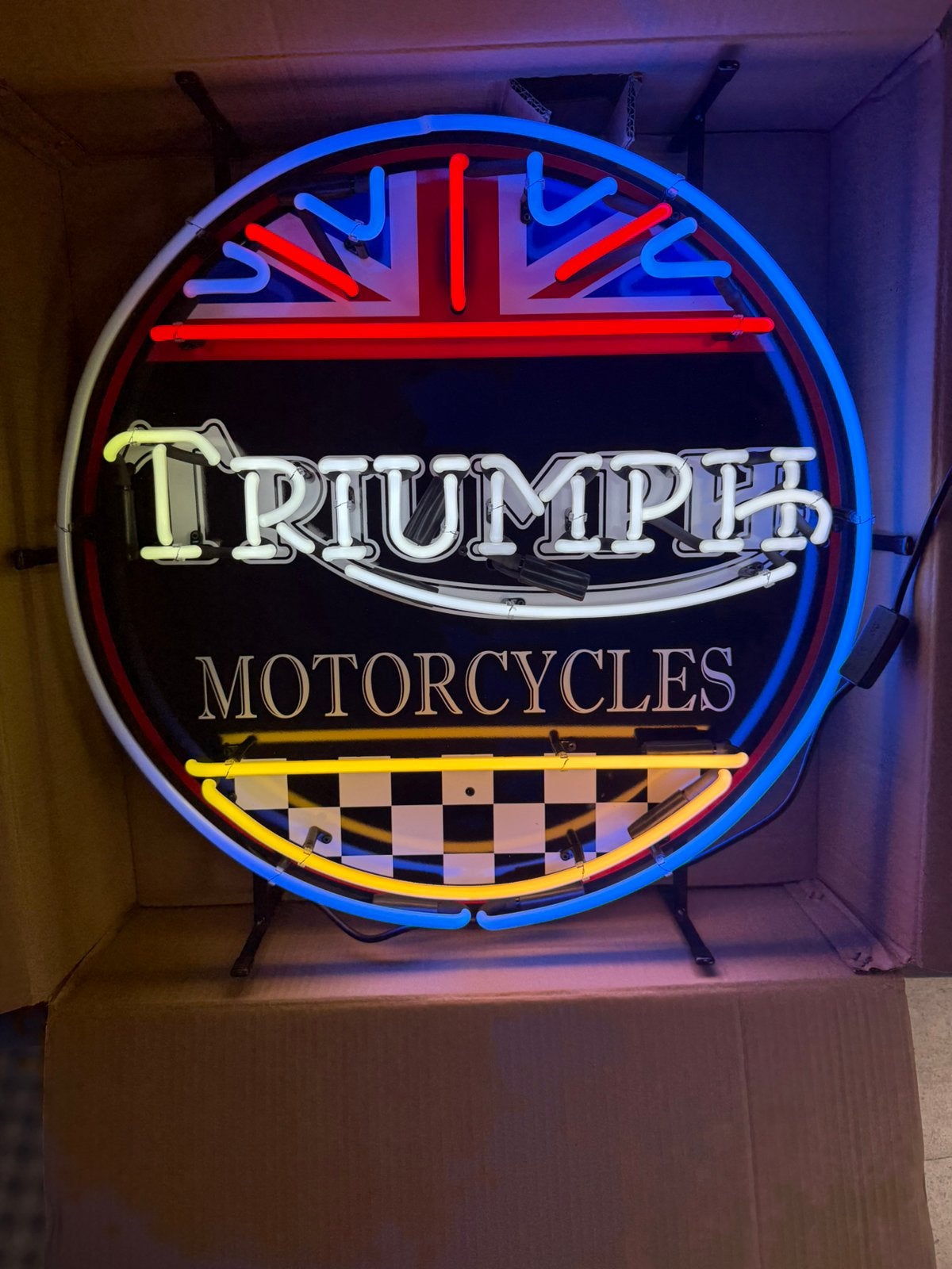 Triumph motorcycles neonlamp, Verzamelen, Ophalen, Nieuw, Lichtbak of (neon) lamp