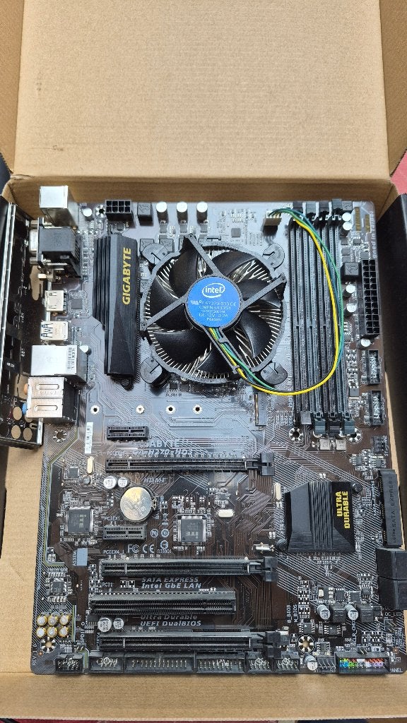 Carte mère Gigabyte GA-H270-HD3 + processeur Intel i3-7100, Informatique & Logiciels, Enlèvement ou Envoi, LGA 1151, DDR4, Utilisé