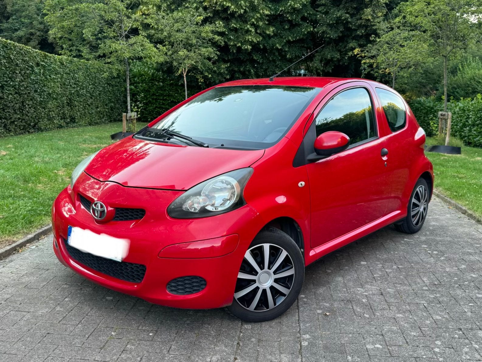 TOYOTA AYGO // 1.0 ESSENCE // PROPRE !!, Autos, Toyota, Rouge, Euro 5, Achat, Particulier