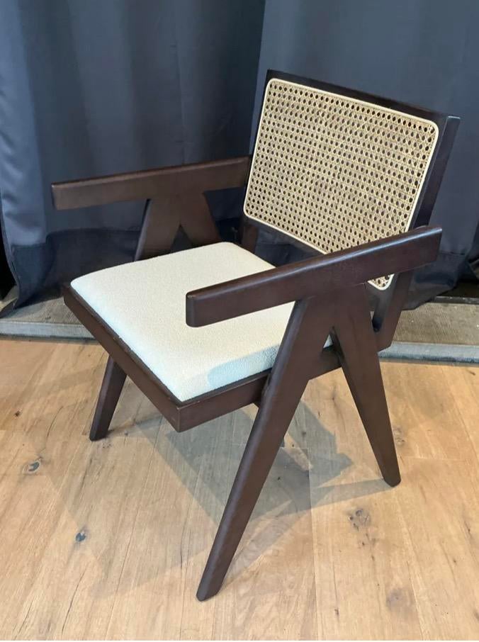 10 chaises rotin avec accoudoirs style Chandigarh, Maison & Meubles, Chaises, Enlèvement, Comme neuf, Bois