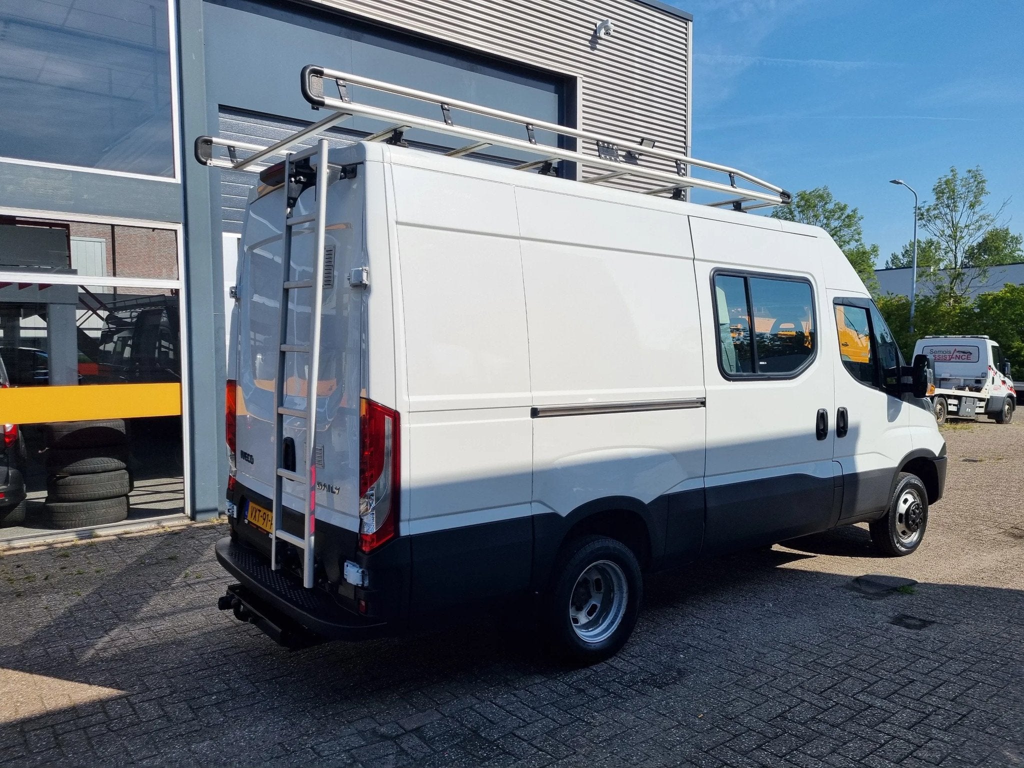 Iveco Daily 35C18 3.0D L2H2 DC Dubbele Cabine Euro 6, Autos, Achat, Euro 6, Iveco, Diesel