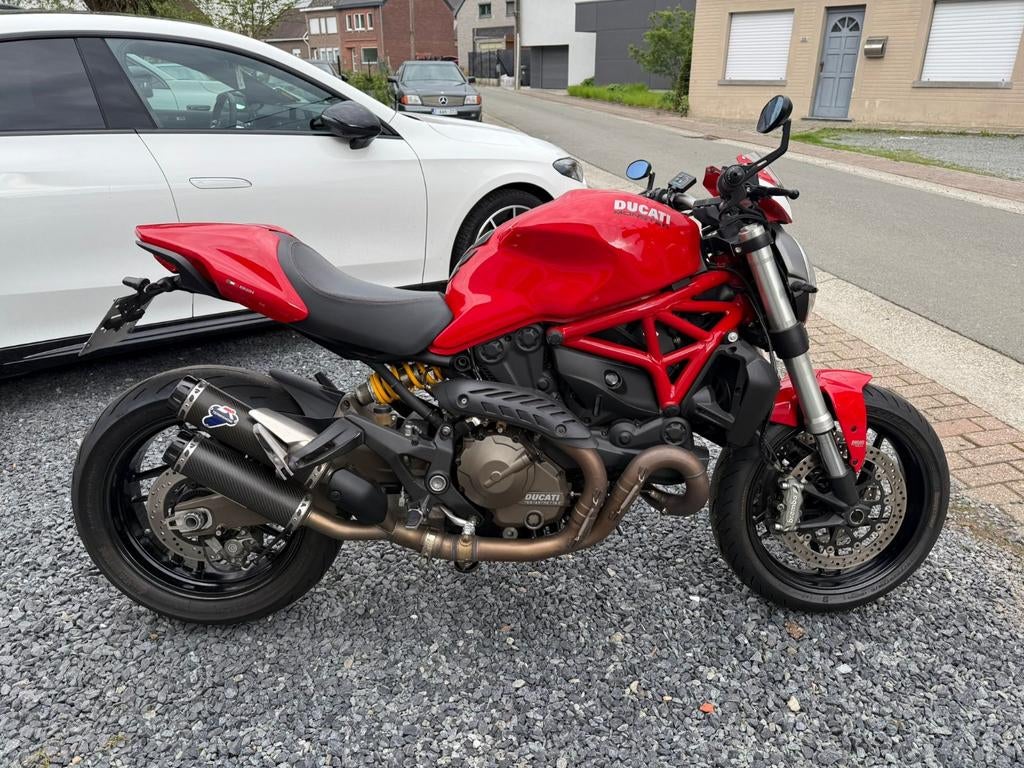 Ducati 821 Monster 1ste eigenaar 35kw A2 RIJBEWIJS, Motoren, Bedrijf, Sportuitlaat, Minimaal motorrijbewijs A2, 12 t/m 35 kW