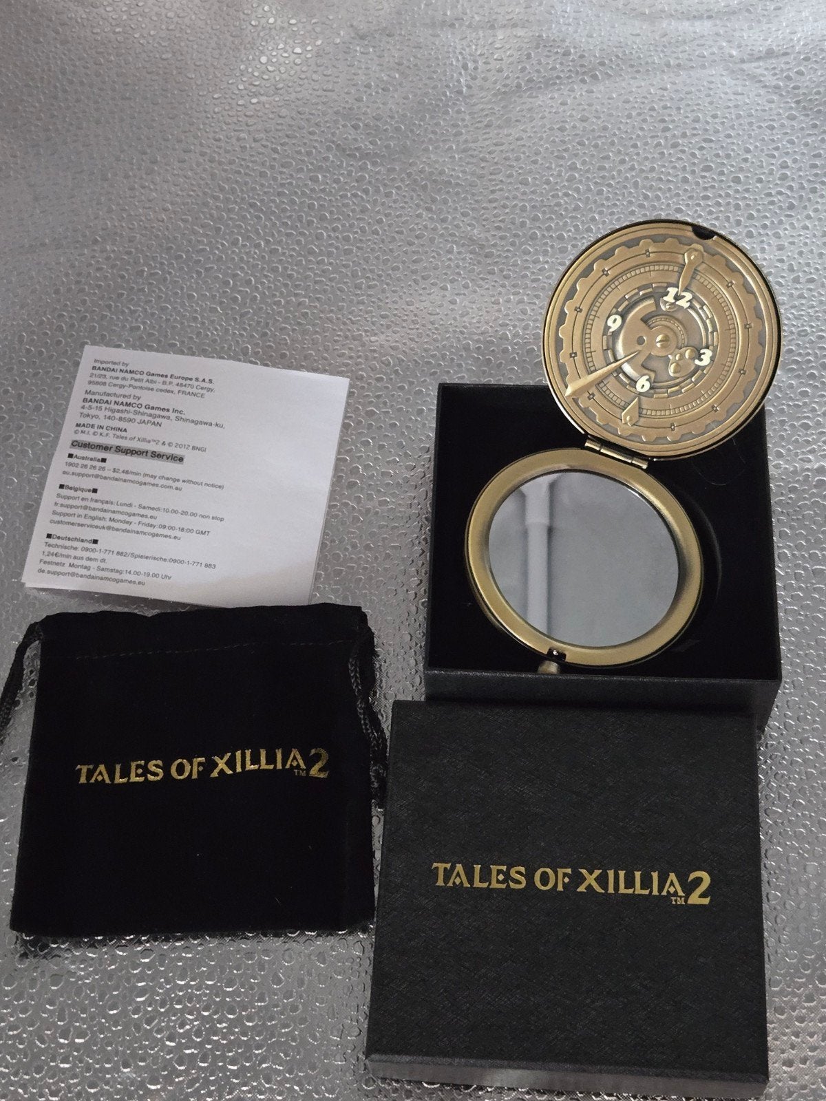 Compacte zakspiegel in de vorm van een edict-zakhorloge, Ophalen of Verzenden, Nieuw