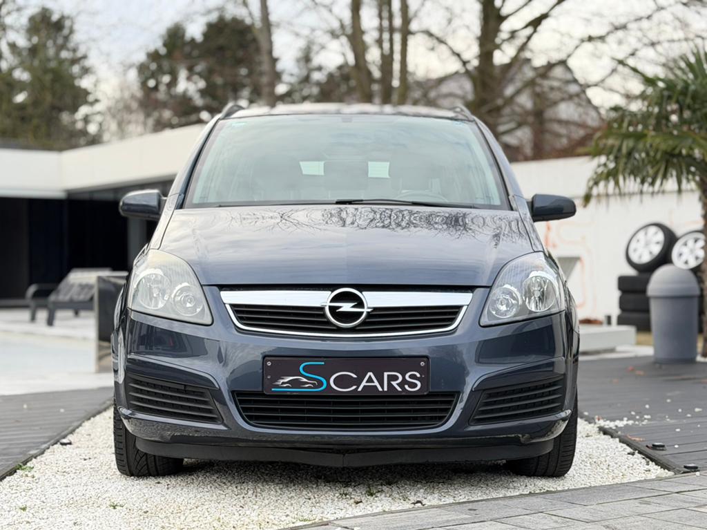 Opel zafira 1.6i ** 135.000 km ** 7 plaatsen **  airco, Auto's, Opel, Voorwielaandrijving, 1600 cc, 7 zetels, Bedrijf