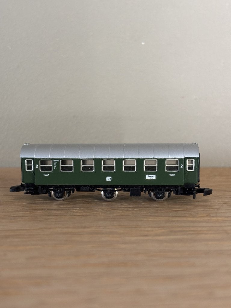Märklin Mini-Club Z 3-assige Umbauwagen DB + OVP, Hobby & Loisirs créatifs, Trains miniatures | Échelles Autre, Analogique, Enlèvement ou Envoi