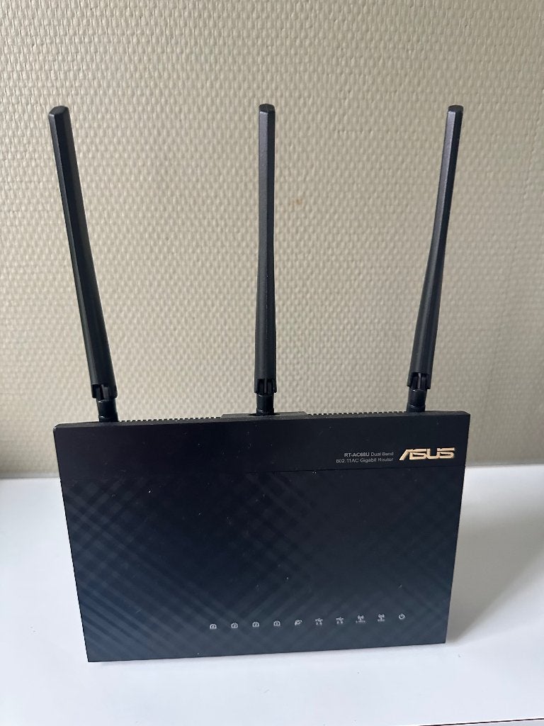 Asus RT-68U Wifi Router, Ophalen of Verzenden, Zo goed als nieuw, Router