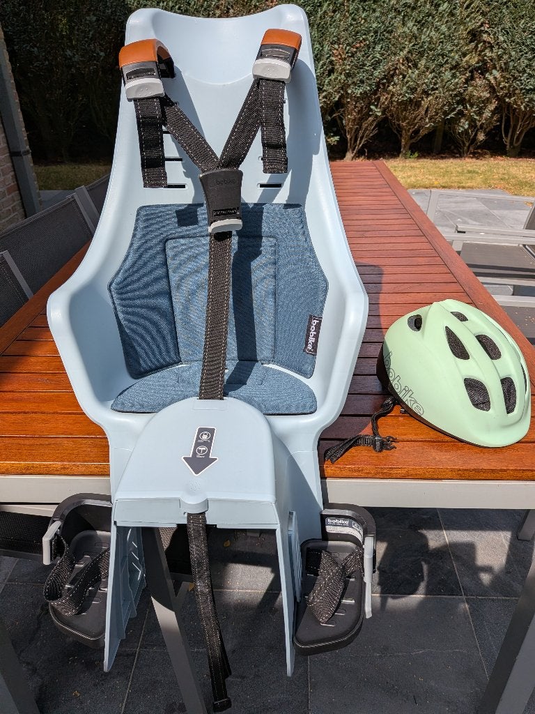 Bobike kinderzitje fiets achteraan + Bobike kinderhelm, Fietsen en Brommers, Fietsaccessoires | Fietsstoeltjes, Ophalen, Achterzitje