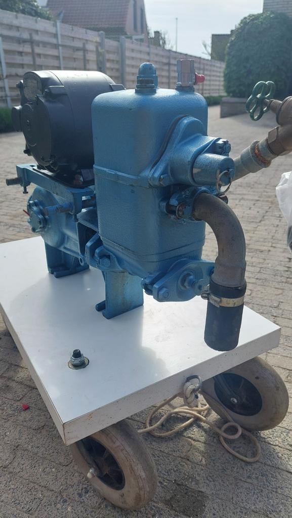 pompe a l'eau STORCK,en bon etat., Enlèvement