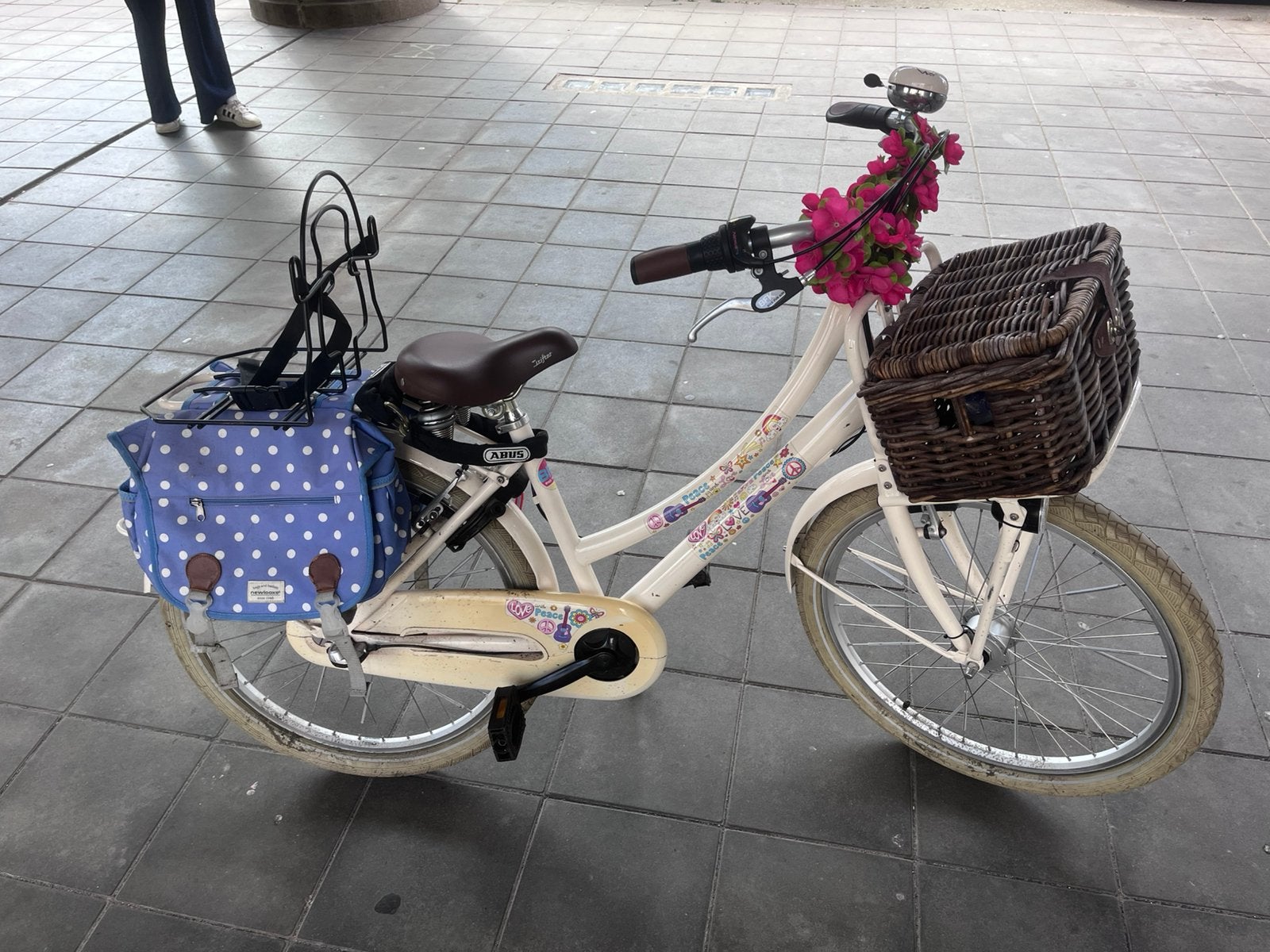 Meisjesfiets, Ophalen, Zo goed als nieuw, 22 inch, Handrem