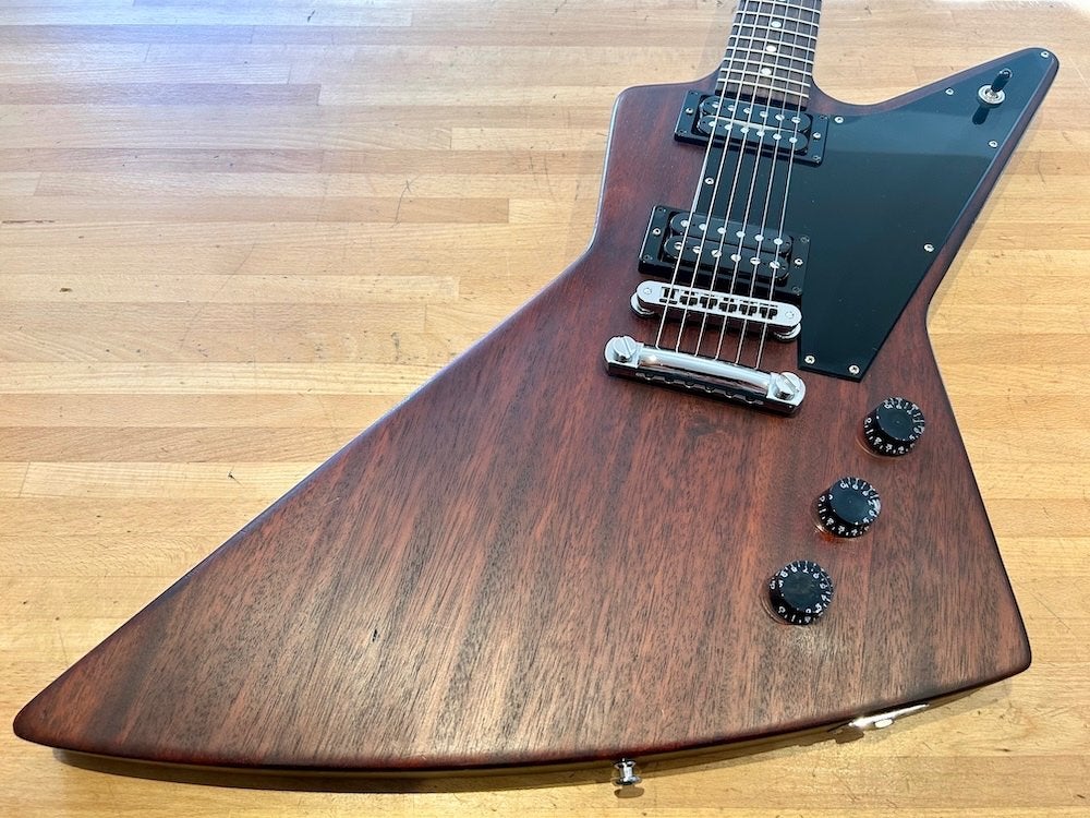 Gibson 2008 Explorer Faded Worn Brown, Musique & Instruments, Enlèvement ou Envoi, Burg. Philipslaan 108-110, 3680 Maaseik, Comme neuf