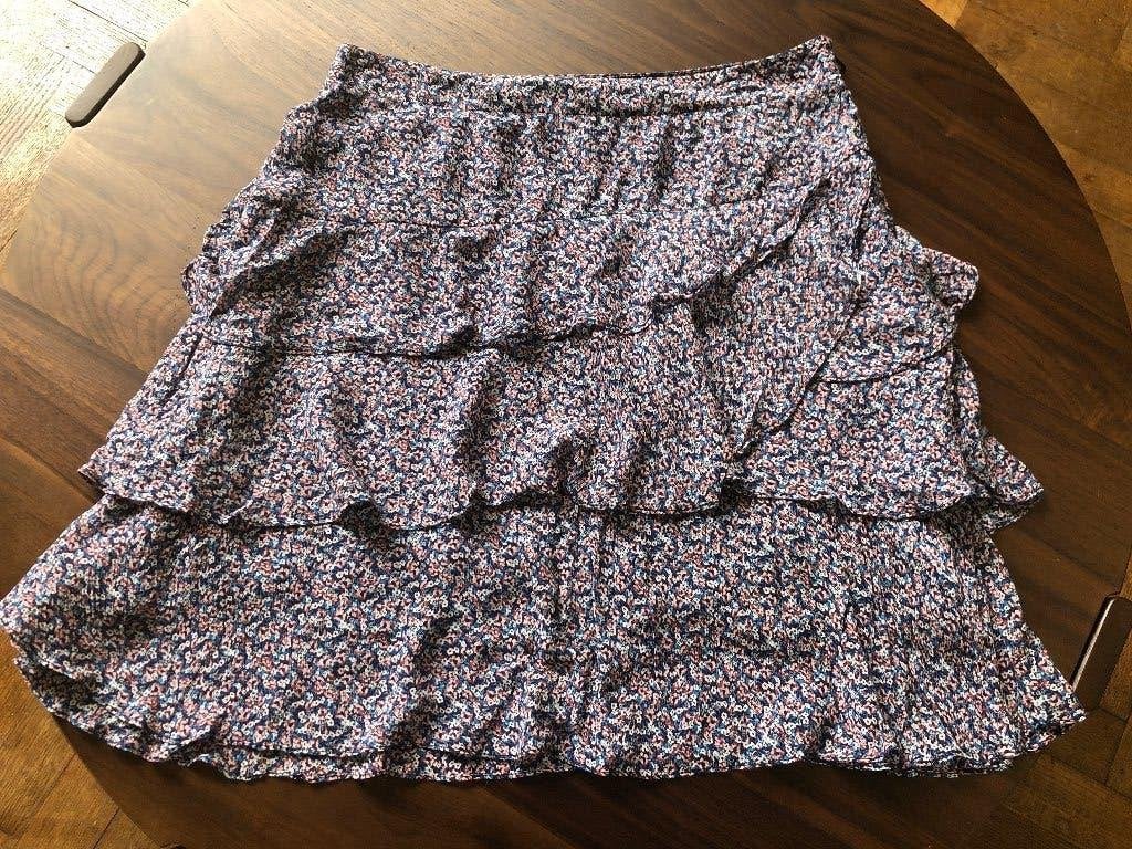 Jupe à volants T 38, Vêtements | Femmes, Jupes, Taille 38/40 (M), Rose, Au-dessus du genou, Comme neuf