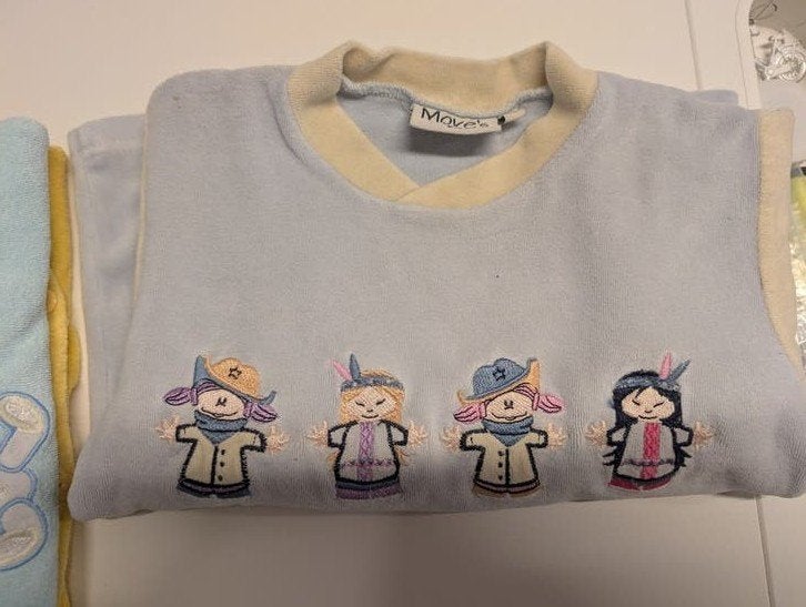 fluwelen pyjama van Move voor 2 jaar, Kinderen en Baby's, Nacht- of Onderkleding, 9k, Jongen of Meisje, Ophalen of Verzenden