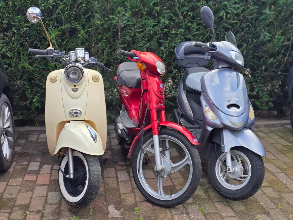 Drie scooters – voor onderdelen, Enlèvement, Piaggio