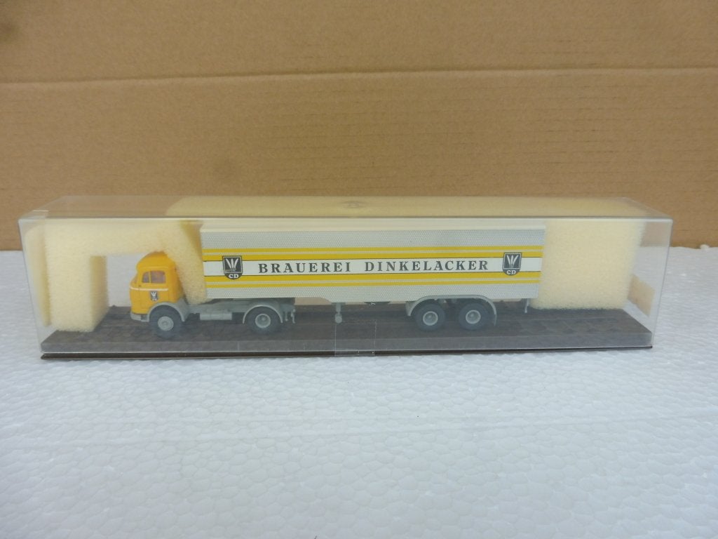 1:87 Brekina 4852 Mercedes Benz 328 S Dinkelacker bier, Hobby en Vrije tijd, Ophalen of Verzenden, Zo goed als nieuw, Bus of Vrachtwagen