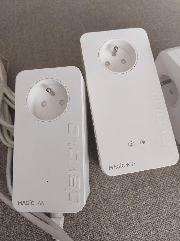 Devolo magic 2 WiFi versterker multiroom kit, Informatique & Logiciels, Amplificateurs wifi, Enlèvement