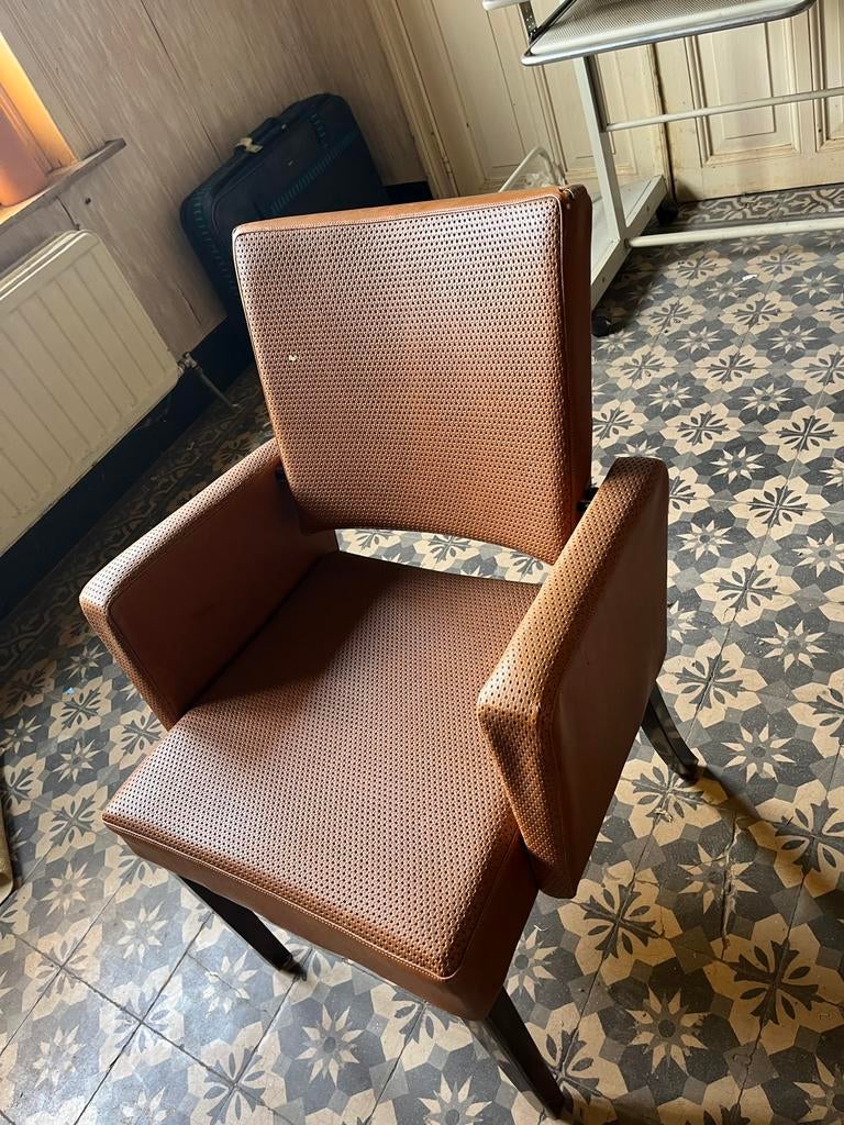 Vintage armstoel met metalen poten – mid-century stijl, Ophalen, Gebruikt