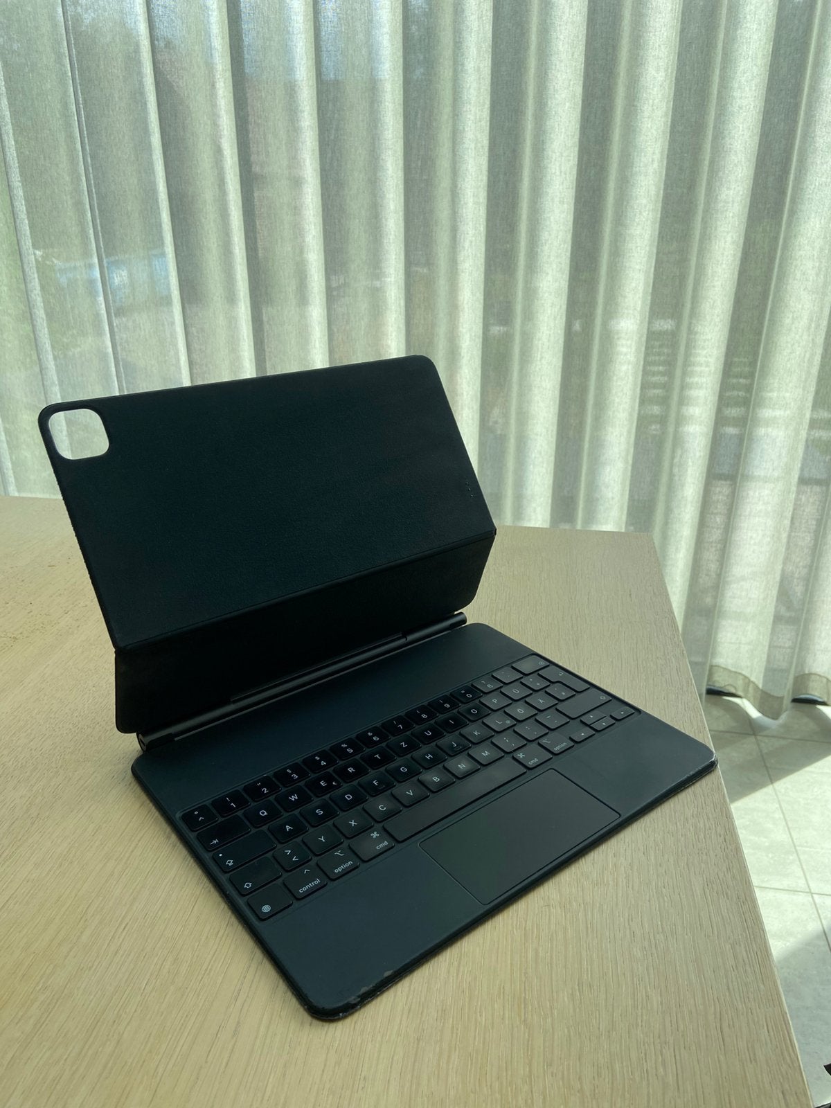 Clavier magique Apple pour iPad Pro, Informatique & Logiciels, Housses pour tablettes, Enlèvement ou Envoi, 12 pouces, Utilisé