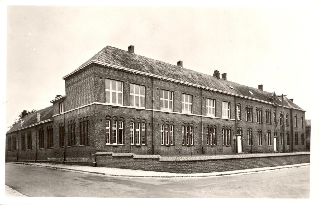 14 Postkaarten. 3 van Balen, 9 van Balen-Wezel, 2 van Olmen, Ophalen of Verzenden, 1920 tot 1940, Ongelopen, Antwerpen