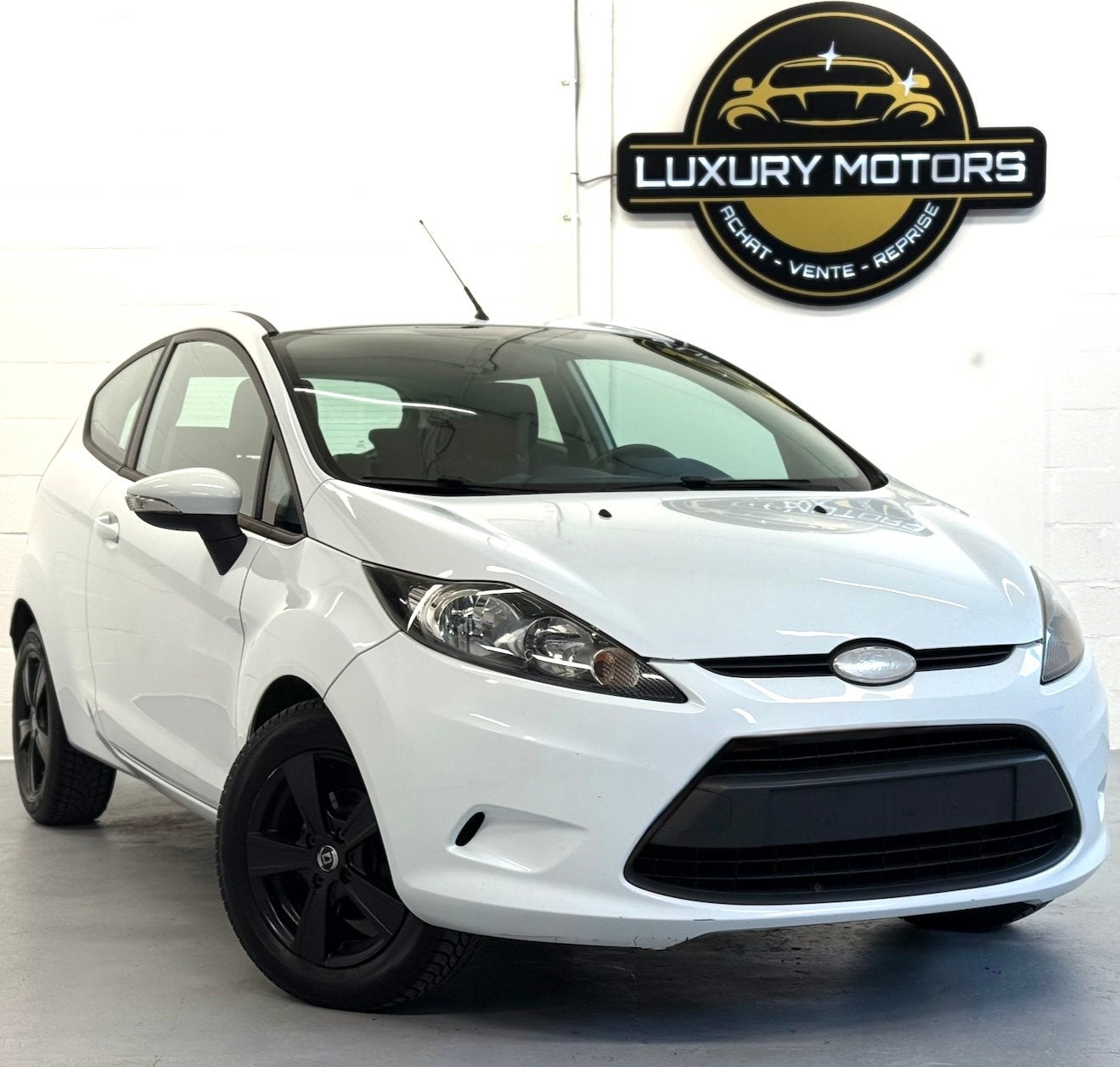 FORD FIESTA 1.3 ESSENCE *FAIBLE KM* PRETE A IMMATRICULÉ, Autos, Achat, Entreprise, Electronic Stability Program (ESP), Boîte manuelle