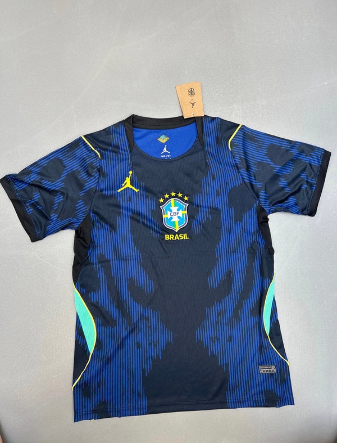 T-shirt de la Coupe du monde au Brésil 26, Taille L, Enlèvement ou Envoi, Neuf, Maillot