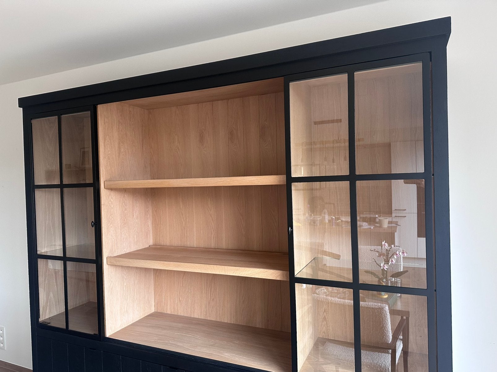 Vitrine kast, 25 à 50 cm, 200 cm ou plus, Avec tablette(s), Comme neuf