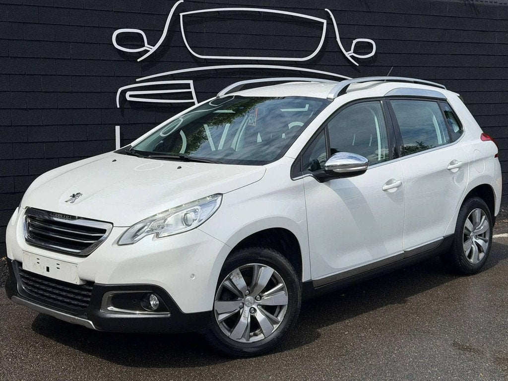 Peugeot 2008 1.2i+AIRCO+NAVI+SEMI-CUIR+COURROIE OK+JANTES+EU, Euro 5, Gebruikt, Zwart, 1199 cc