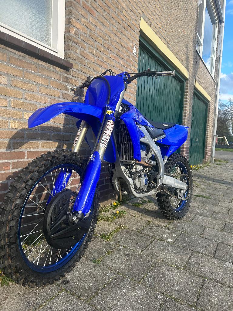 Yamaha yzf450 2021 GYTR, Fietsen en Brommers, Ophalen, Zo goed als nieuw, 5 versnellingen, 449 cc