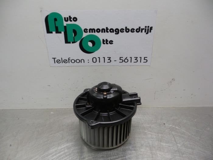 Moteur de ventilation chauffage d'un Toyota Yaris (Yaris 1 0, -, 3 mois de garantie, Toyota, Utilisé