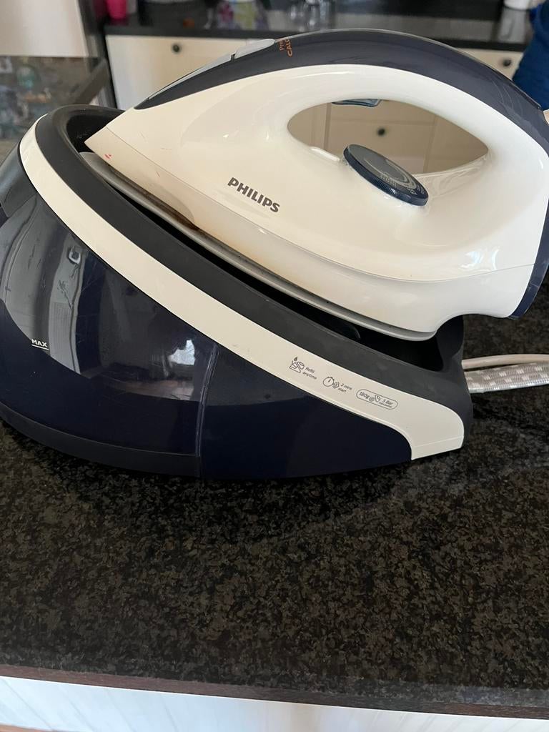 Stoomstrijkijzer, Elektronische apparatuur, Strijkijzers en Strijkplanken, Ophalen, Zo goed als nieuw