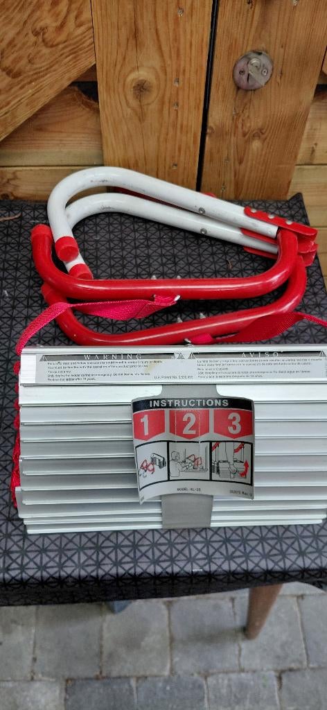 Vlucht/brandladder, Ophalen, Nieuw