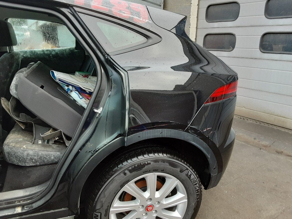 AILE ARRIÈRE GAUCHE Jaguar E-Pace (01-2017/-), Arrière, Garde-boue, Mevr. I. Hauben, Utilisé
