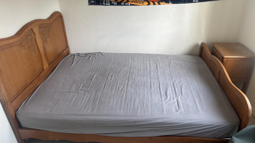 Bed van 140cm, Enlèvement, Comme neuf, 140 cm