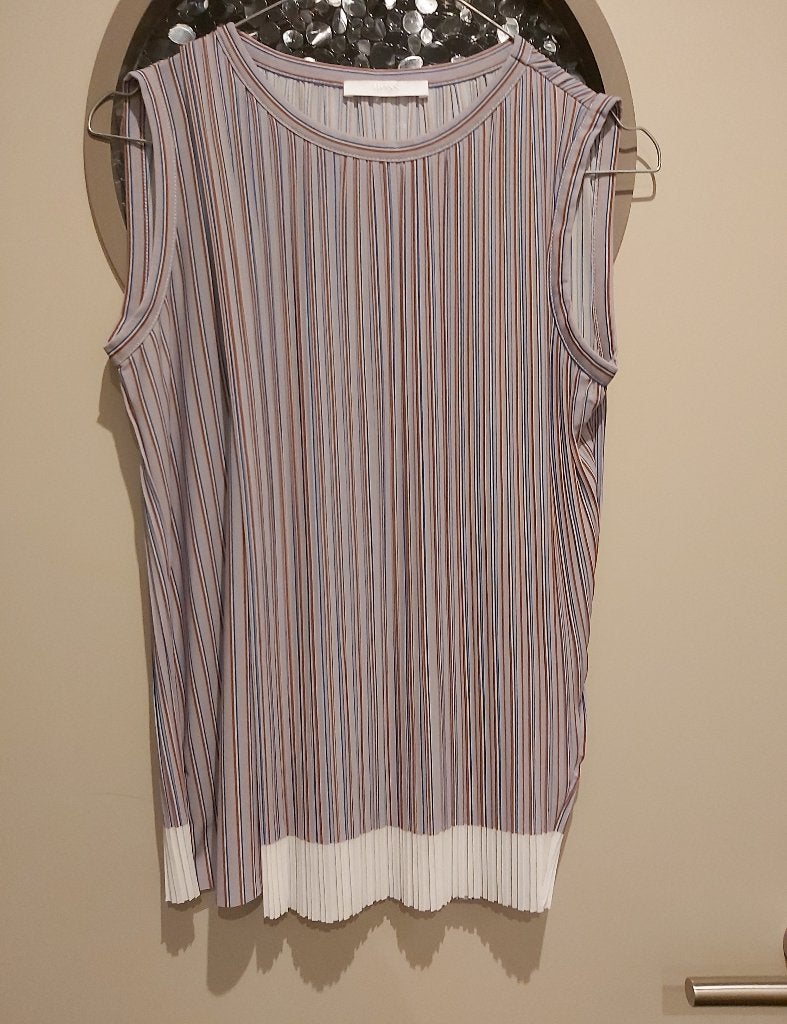 Hugo Boss, of Guess, feestelijke top, mt S, Kleding | Dames, Topjes, Zo goed als nieuw, Maat 36 (S), Zonder mouw, Ophalen of Verzenden