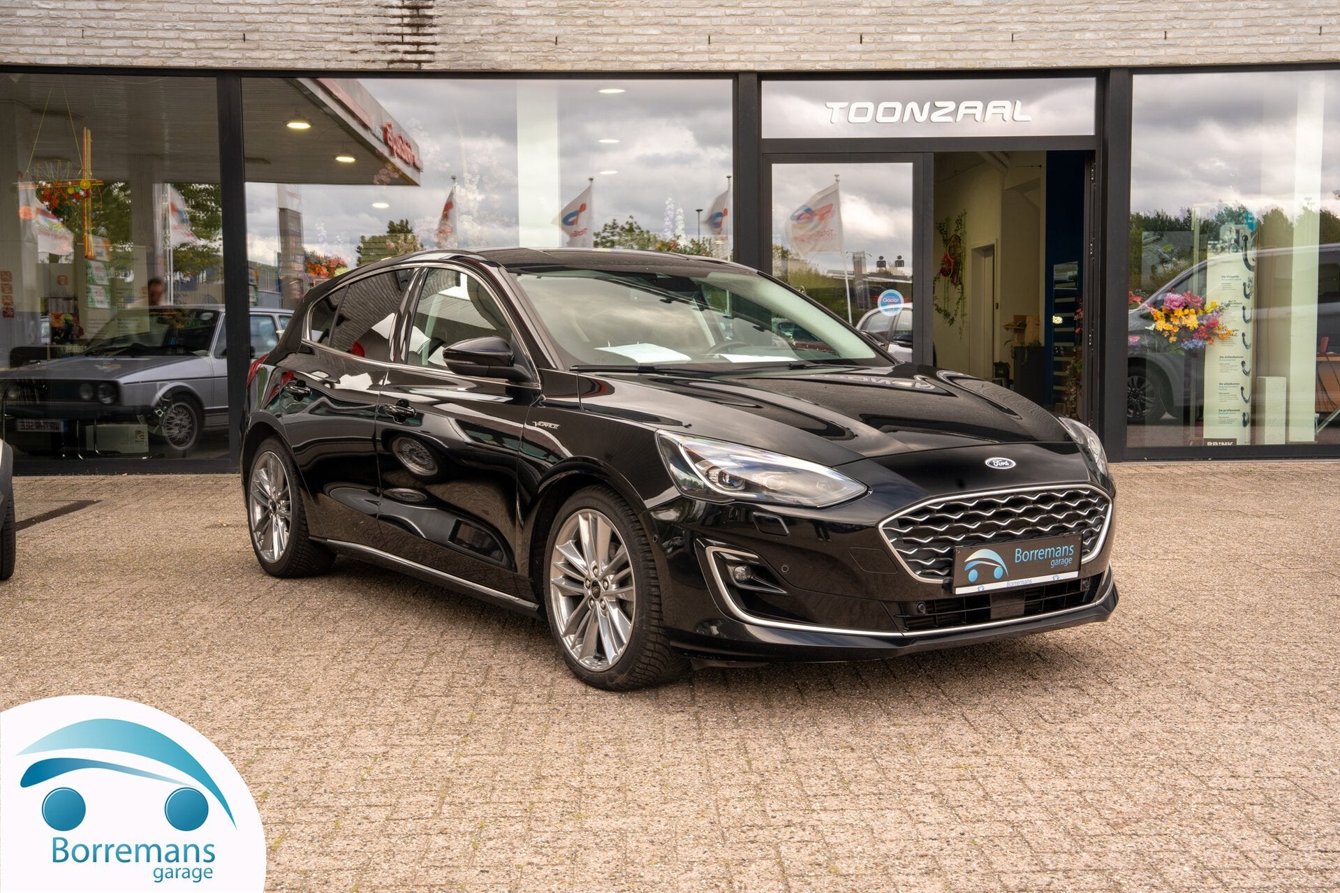 Ford Focus 1.5 Benzine Vignale Full Option Leder/Navi/Carpl, 0 cilinders, Zwart, Bedrijf, 5 deurs
