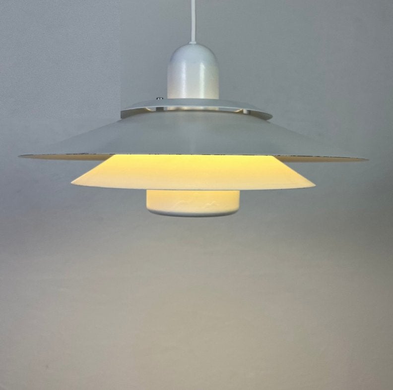 Vintage Deense Schalenlamp: In de stijl van Louis Poulsen, Gebruikt, Mid Century Modern, Deens Design, Vintage, space age, Metaal