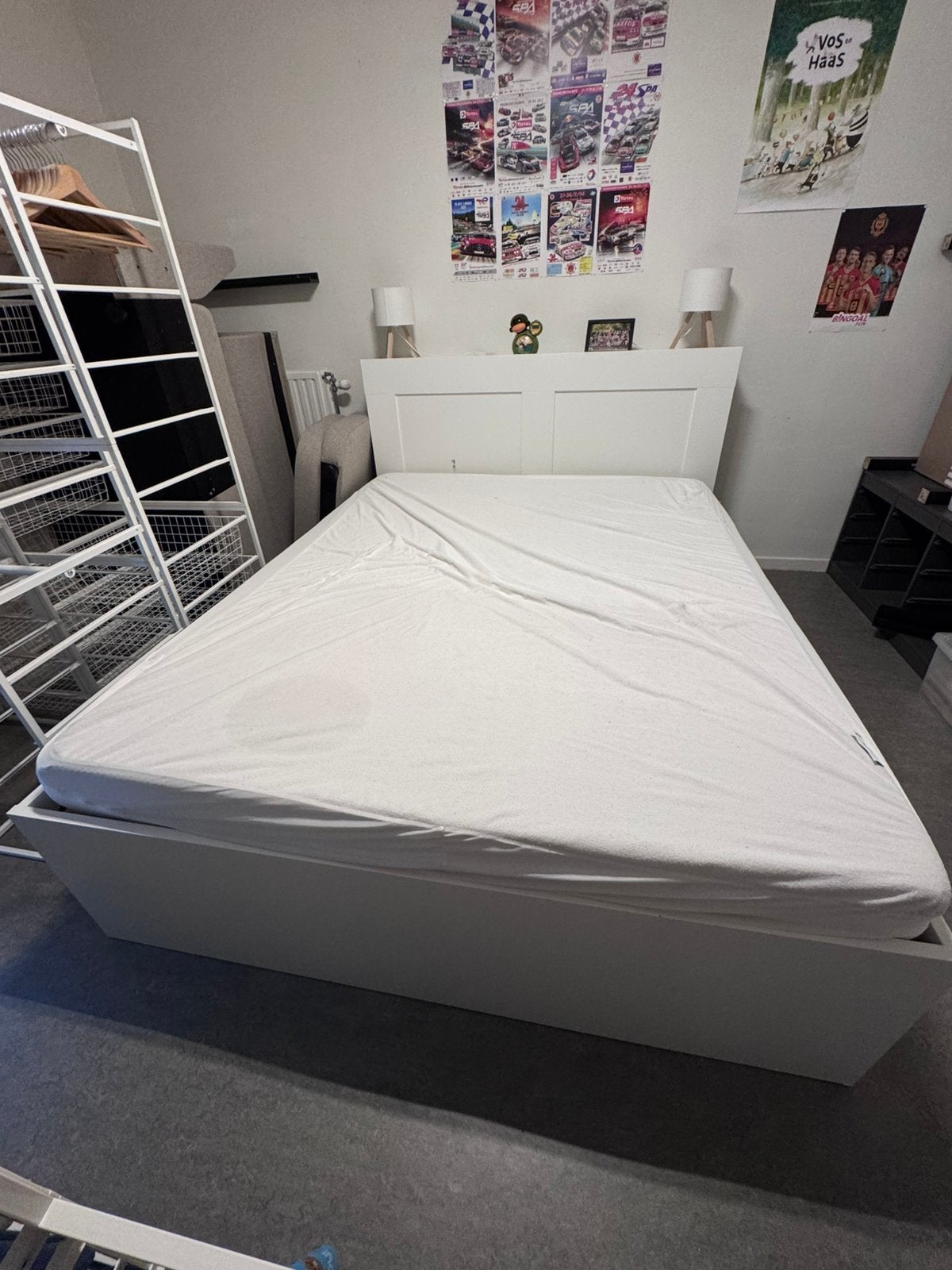 Lit double avec quatre tiroirs, Enlèvement, Utilisé, 200 cm, Blanc