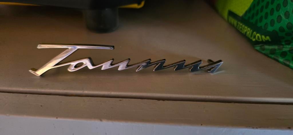 chroom Ford Taunus embleem, Ophalen, Ford