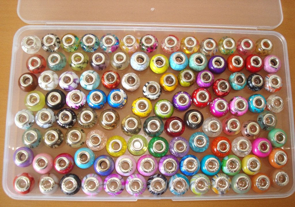 SALE: Doos met 184 groot gat bedels multicolour, Overige merken, Overige materialen, Nieuw, Ophalen of Verzenden