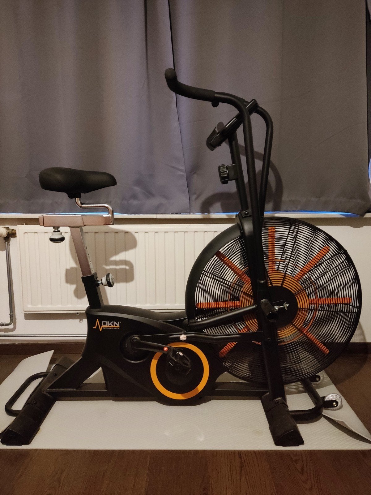 DKN-Technology AB 140 Airbike, Ophalen, Zo goed als nieuw, Benen, Airbike