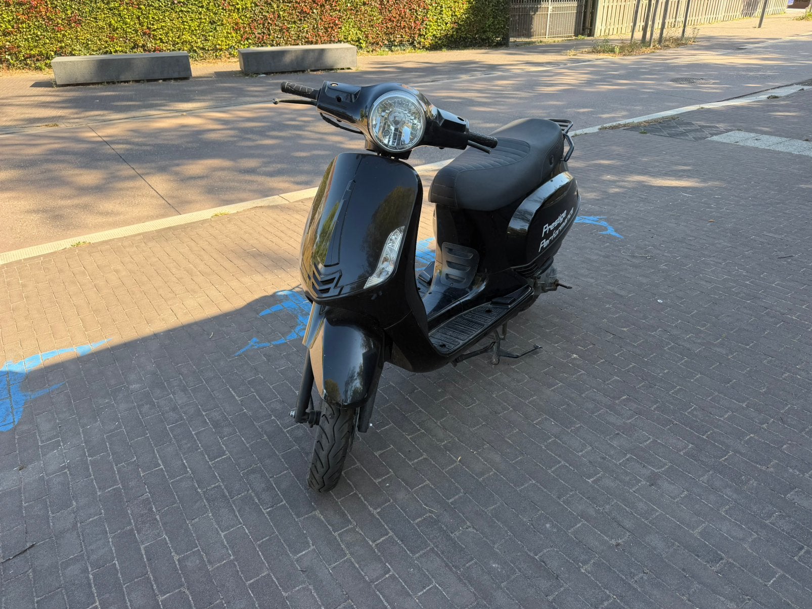 Senzo scooter 2021 B klasse, Vélos & Vélomoteurs, Scooters | Marques Autre, Enlèvement, Comme neuf