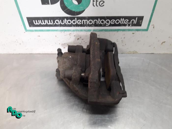 Etrier de frein (pince) avant gauche d'un Mercedes Sprinter, 3 mois de garantie, Utilisé, -, -