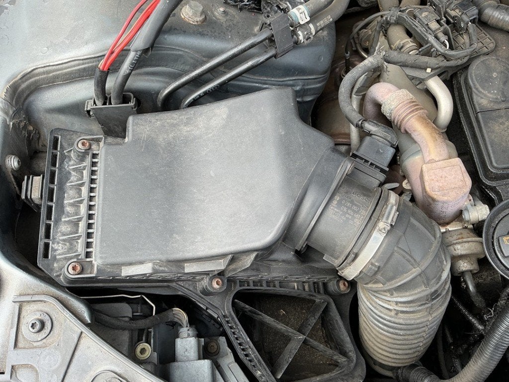 BOITIER FILTRE À AIR A5 Sportback (8TA) (|8K0133837BF|), Auto-Union-Straße  1,
85057  Ingolstadt, DE, Info@audi.de, Audi, Utilisé