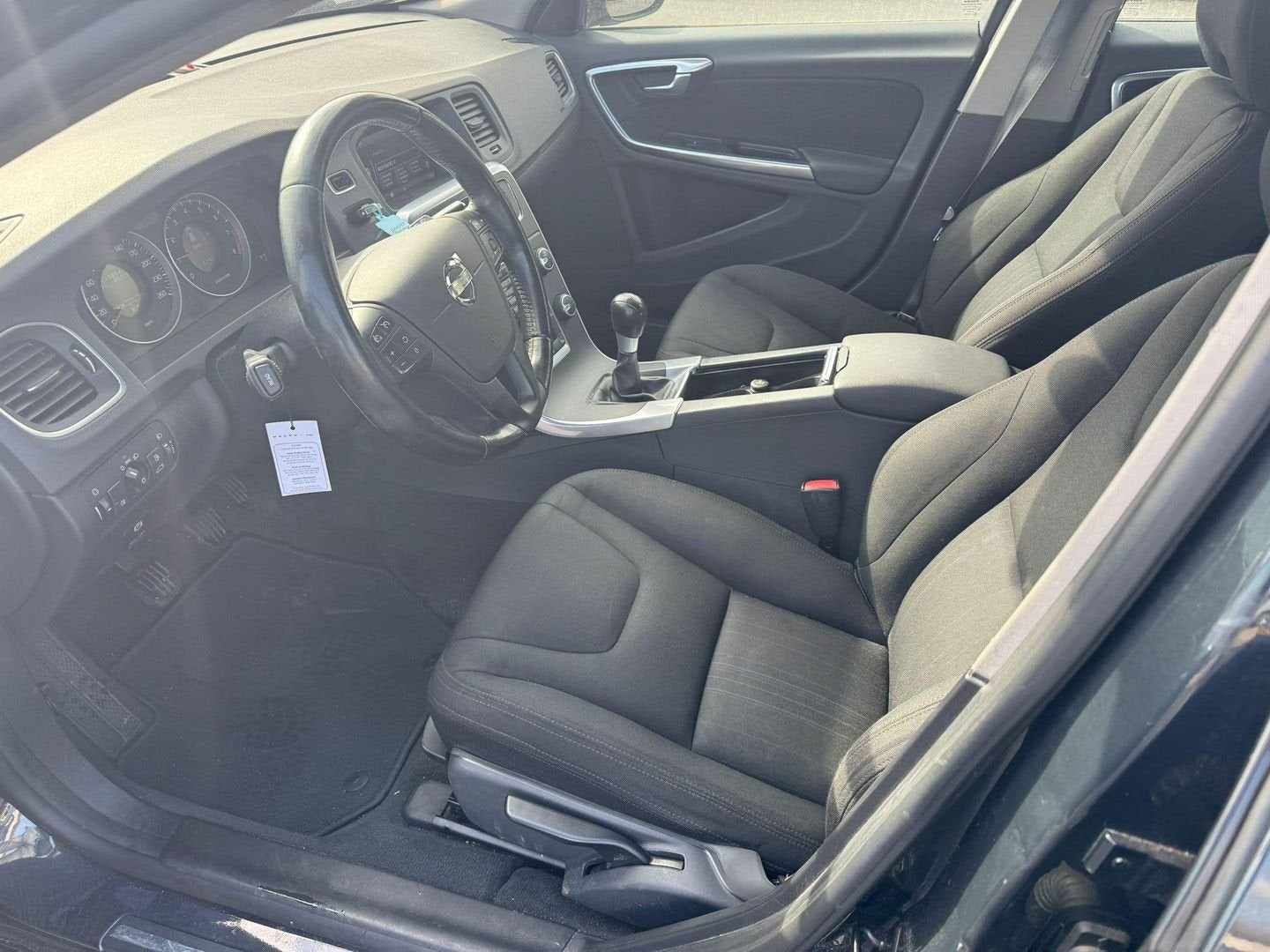 Volvo S60 1.6 T4 Kinetic | Leder | Cruise | Climate | Navi |, Auto's, Volvo, S60, Zwart, Start-stop-systeem, 152 g/km