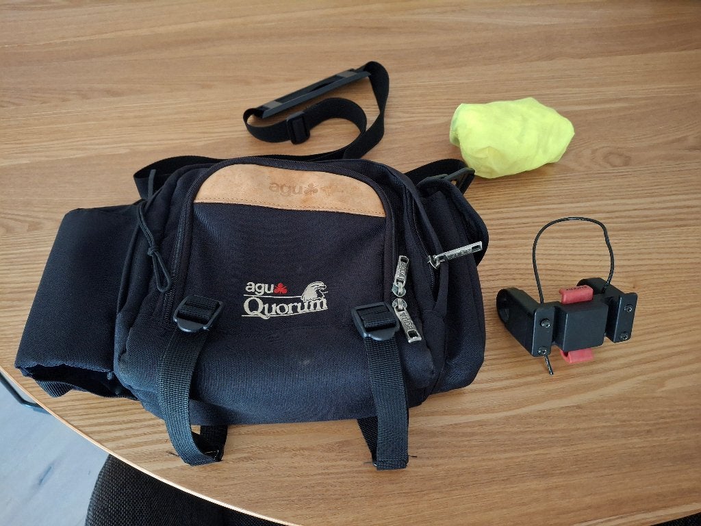 Fietshandtas Agu Quorum met stuurbevestiging, Ophalen, Gebruikt, AGU Quorum