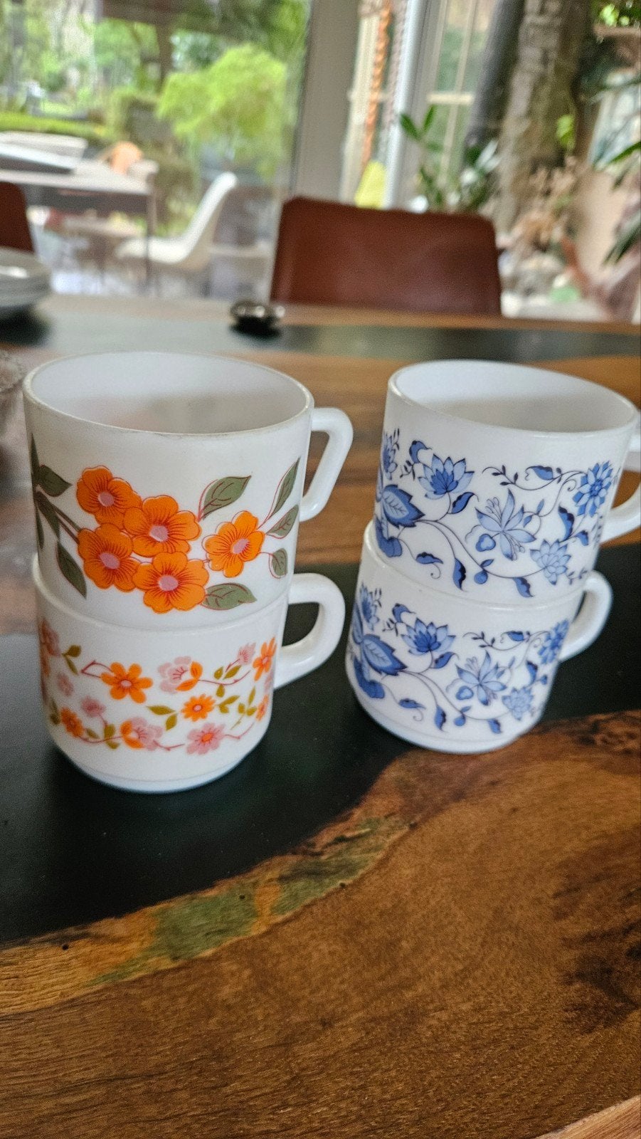4 vintage arcopal france koffietasjes, Enlèvement ou Envoi, Utilisé, Vintage