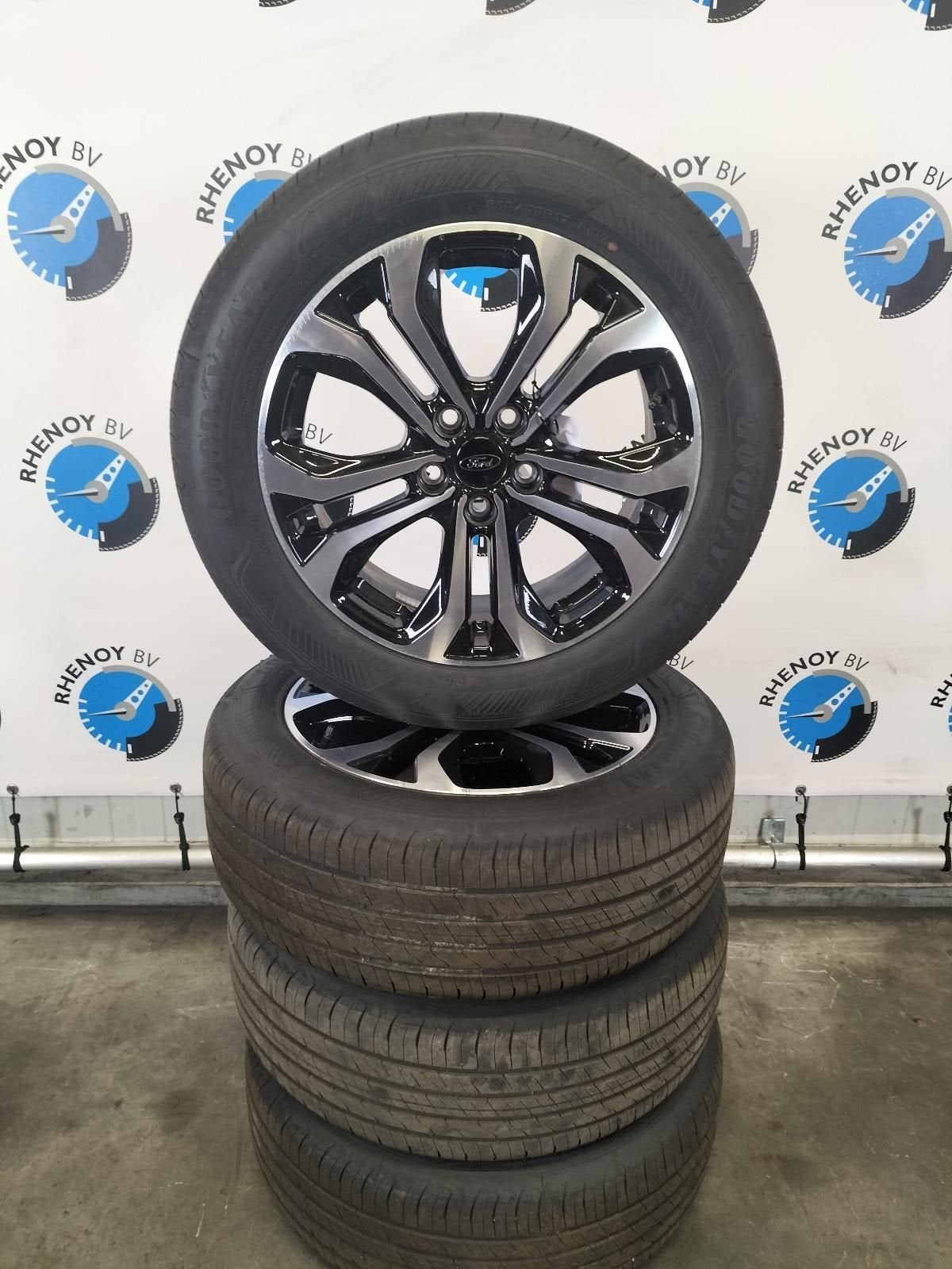 Ford Puma 215/55/17  Goodyear 2018 t/m 2026  L1TC-1007-DA, -, -, Banden en Velgen, 17 inch
