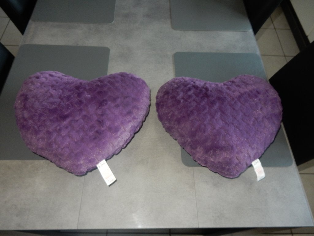 nr.528 - Twee kussens hartvorm, Coussin décoratif, Enlèvement ou Envoi, Comme neuf, Violet