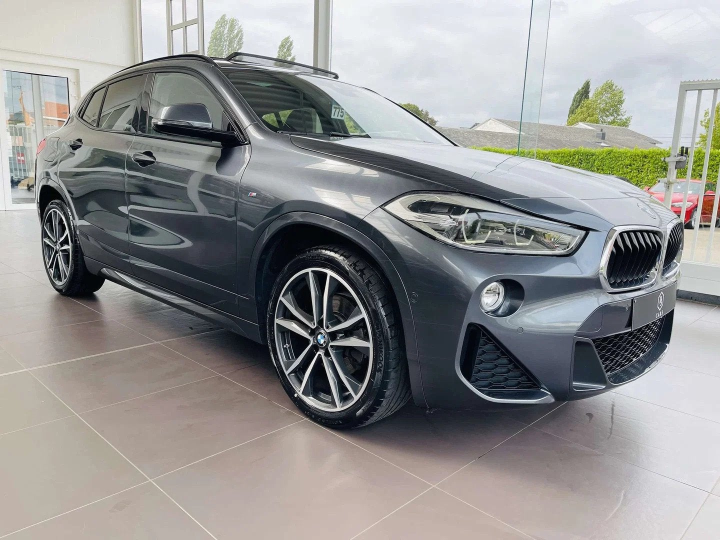 BMW X2 1.5i * GARANTIE + PACK M + TOIT PANO + LED + GPS *, Autos, BMW, 100 kW, Argent ou Gris, Euro 6, Entreprise