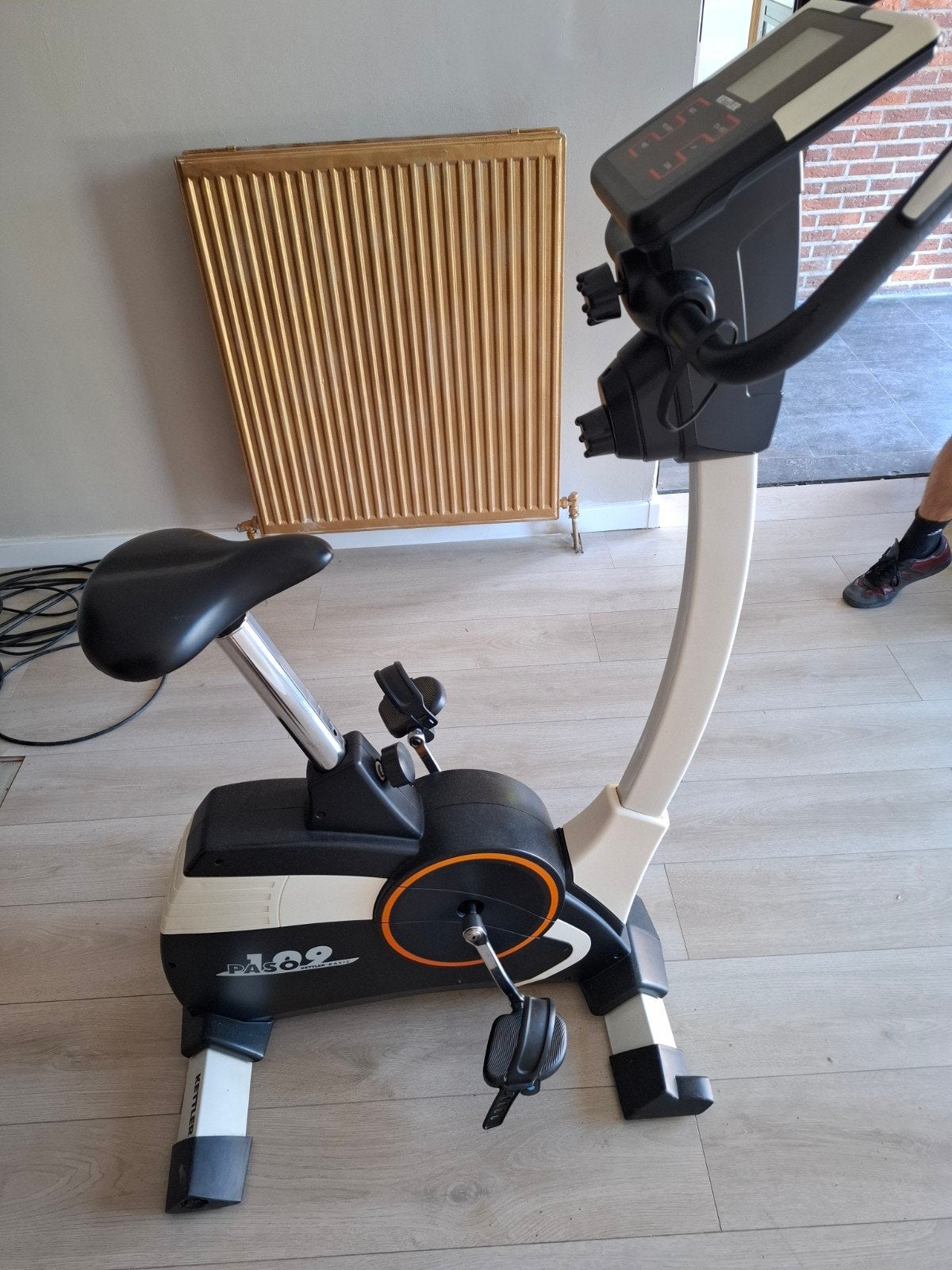 hometrainer Kettler Paso 109, Ophalen, Gebruikt, Metaal, Benen